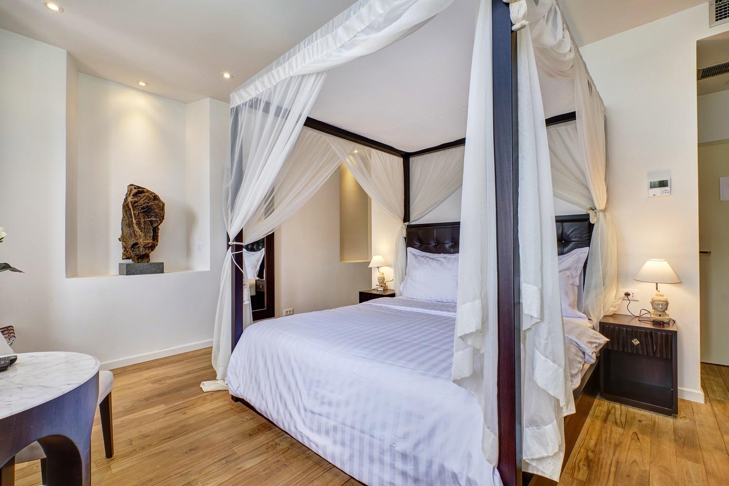 Dolphin House - Serviced Apartments