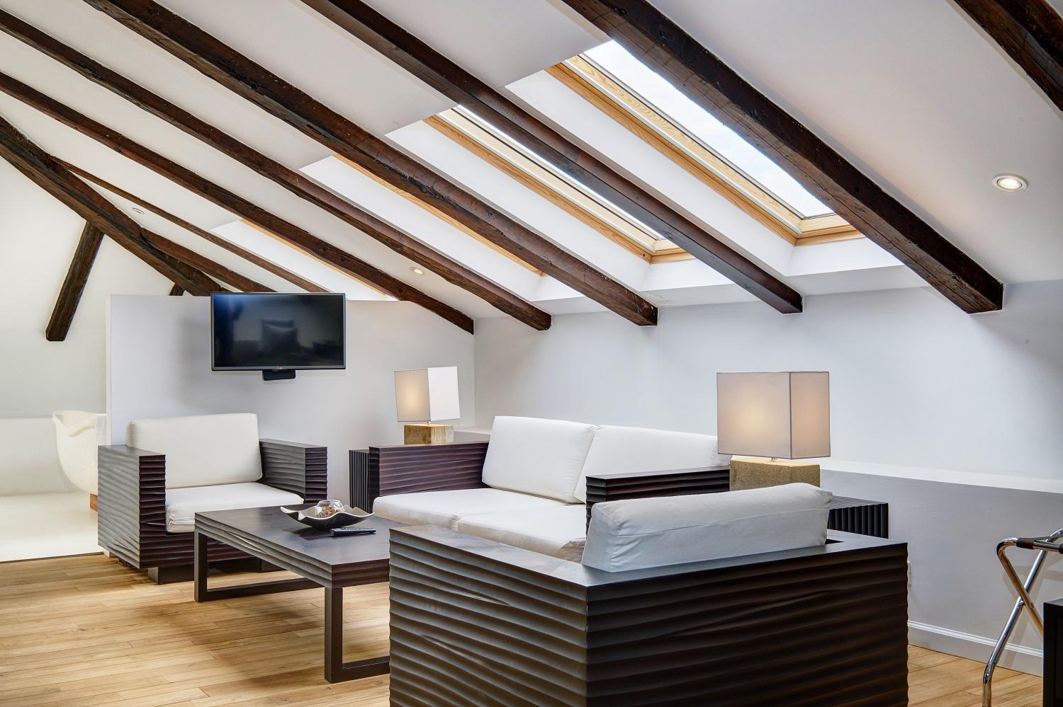 Dolphin House - Serviced Apartments