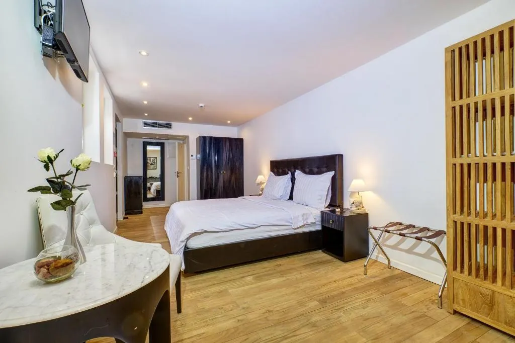 Double Room with Patio